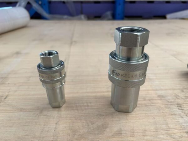 Image_20250617152225 Screw type hydraulic quick coupling with BSP thread for 1/2” Hose - one set